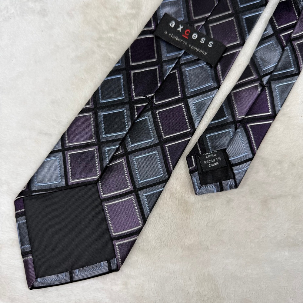 Axcess Mens Purple Blue Geometric Square Silk Necktie RN 121148 Classic Tie
